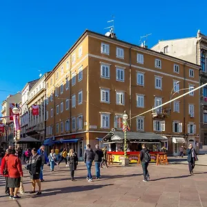 Main Street , Rijeka Kroatien